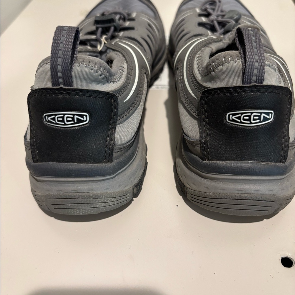 Keen Gray Terradora Ethos Hiking Shoes - Picture 2 of 4